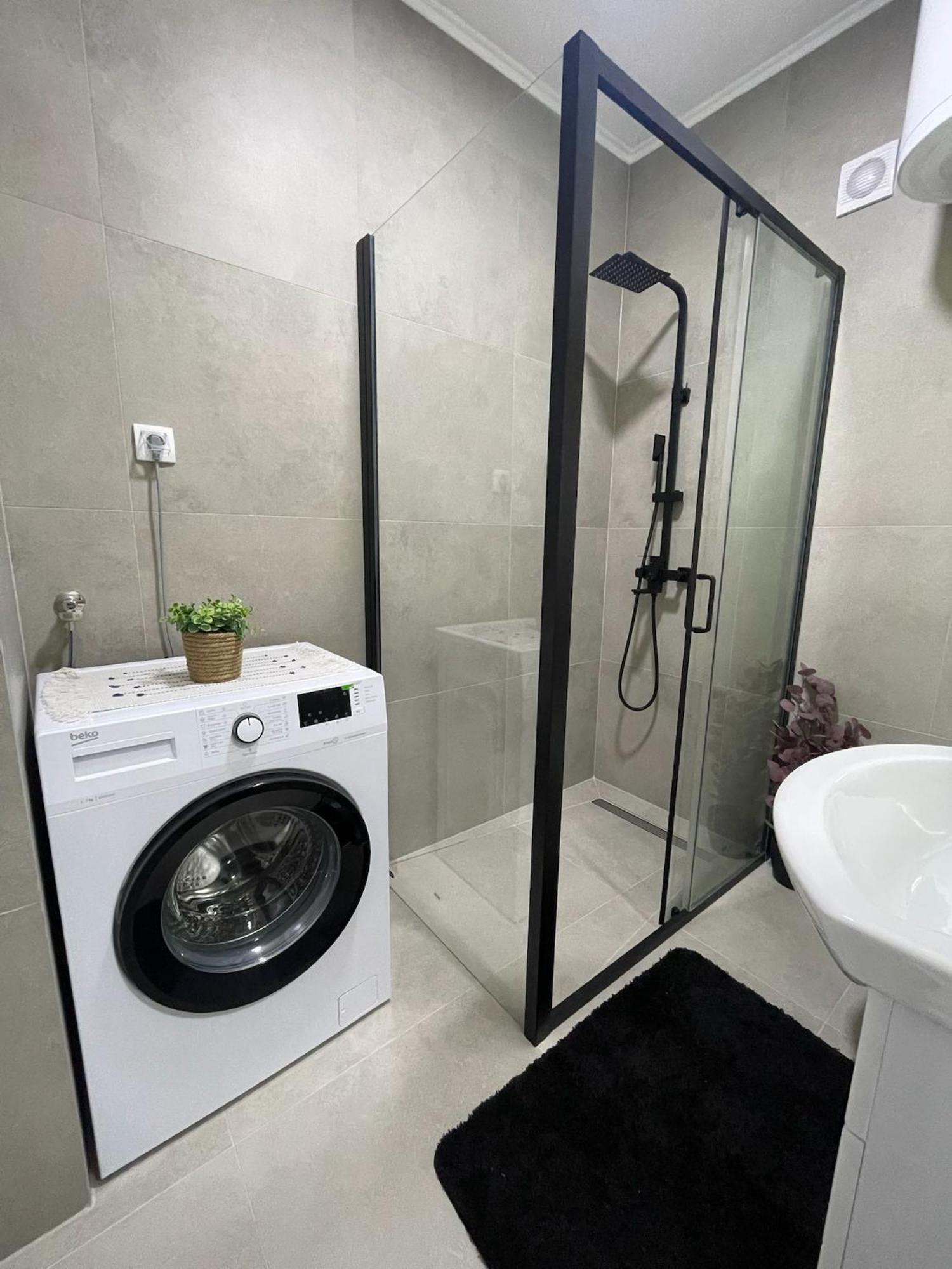 Apartman Avenia Novi Sad Exterior foto
