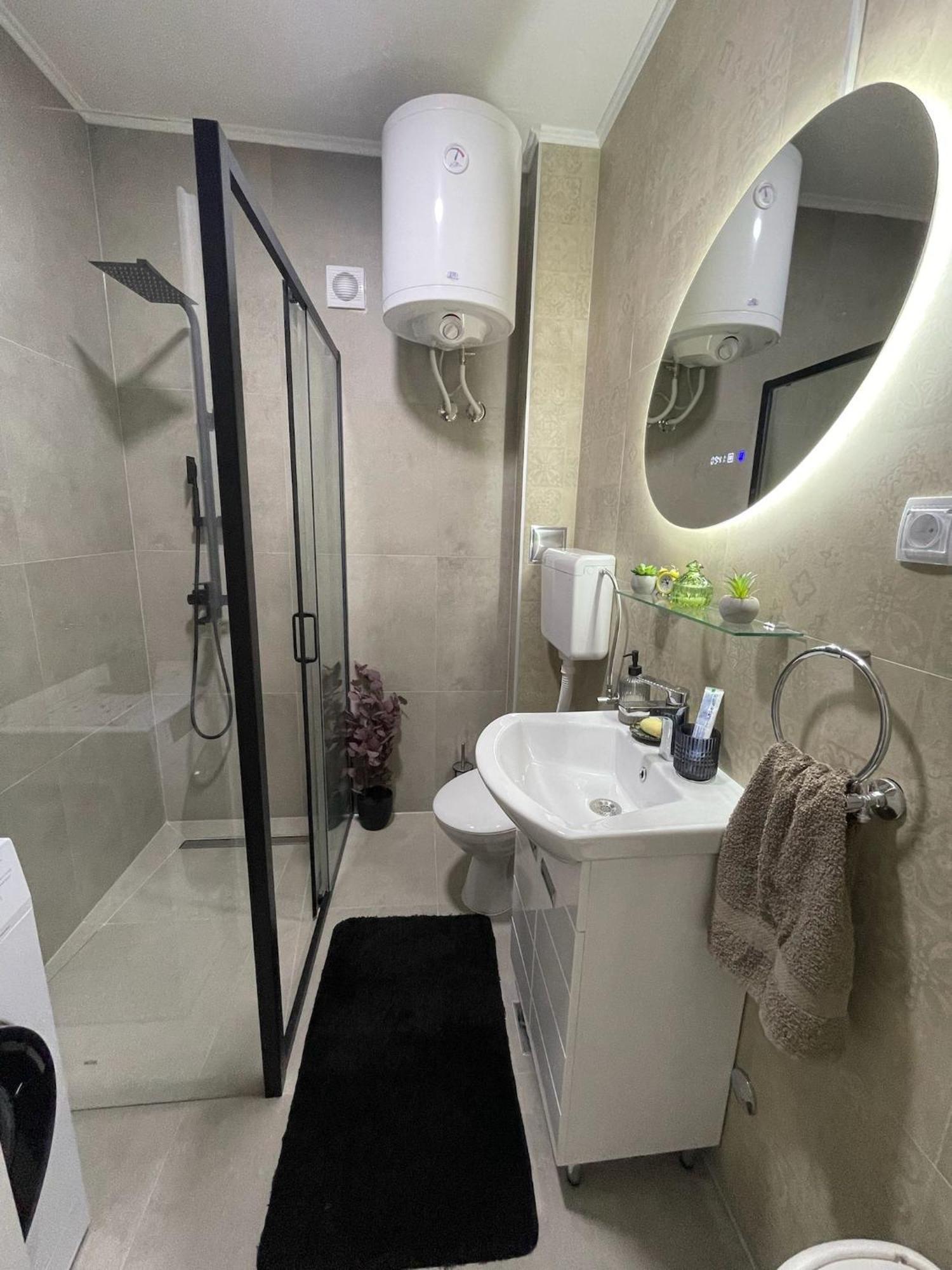Apartman Avenia Novi Sad Exterior foto